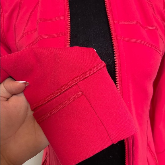 Lululemon Define Jacket in Dark Red - Picture 4 of 4